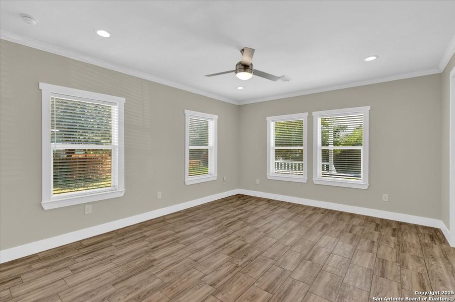 Spacious, unfurnished interior of a new home in , San Antonio (Image 13).