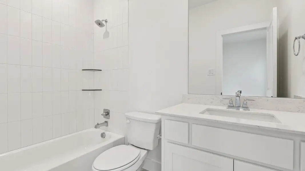 Furnished interior view inside a new home in Eliana, McKinney (Image 15).