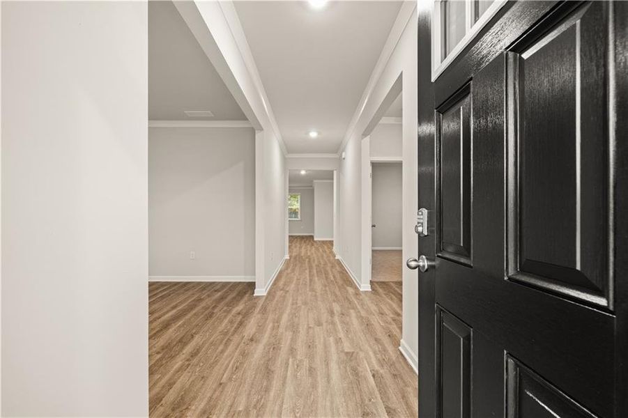 Spacious, unfurnished interior of a new home in Kingston Ranch at Lake Oconee, Buckhead (Image 11).