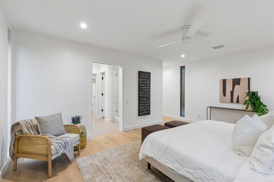 Furnished interior view inside a new home in , Dallas (Image 15).