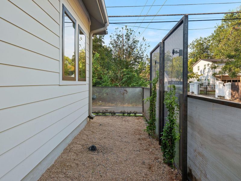 Image 37 of a home in .