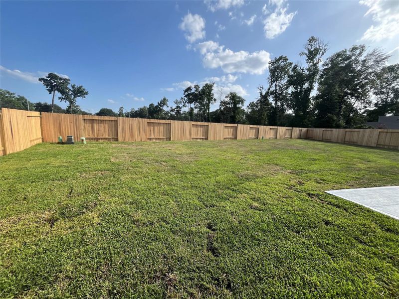 Exterior details and patio area of a home in Royal Pines, Porter (Image 3).