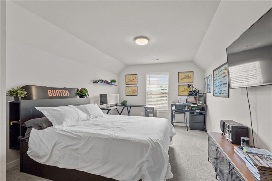 Furnished interior view inside a new home in , Jefferson (Image 6).