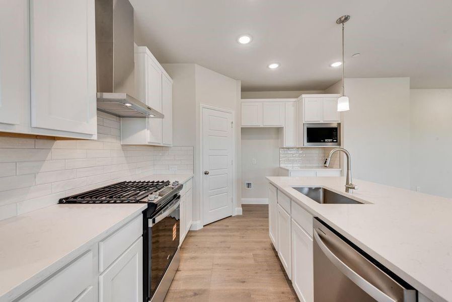 Furnished interior view inside a new home in Bayside, Rowlett (Image 7).