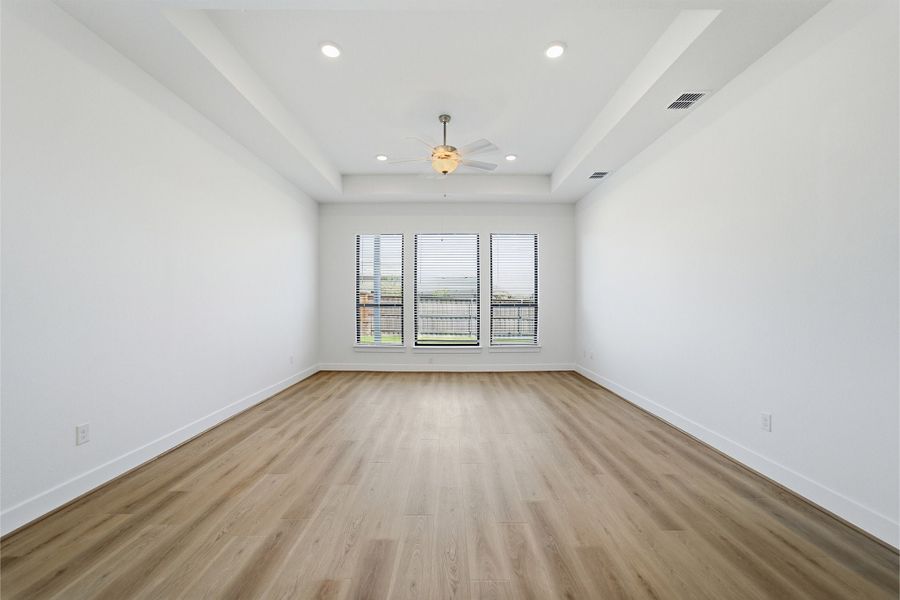Spacious, unfurnished interior of a new home in Sunfield, Buda (Image 30). Spacious, unfurnished interior of a new home in Sunfield, Buda (Image 30).