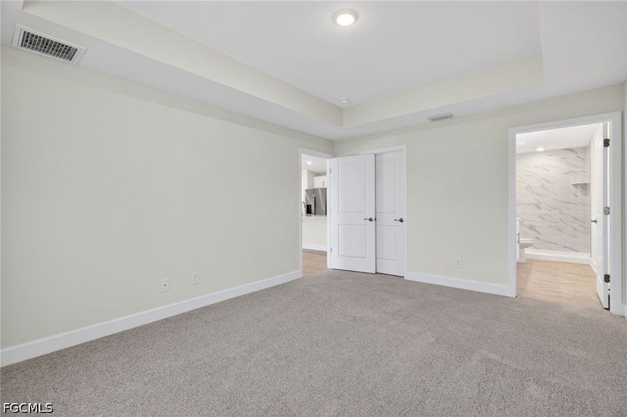 Spacious, unfurnished interior of a new home in Cape Coral, Cape Coral (Image 19). Spacious, unfurnished interior of a new home in Cape Coral, Cape Coral (Image 19).