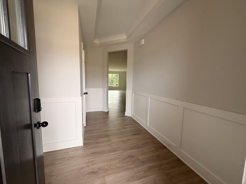 Spacious, unfurnished interior of a new home in Blythe Mill Townhomes, Waxhaw (Image 11).