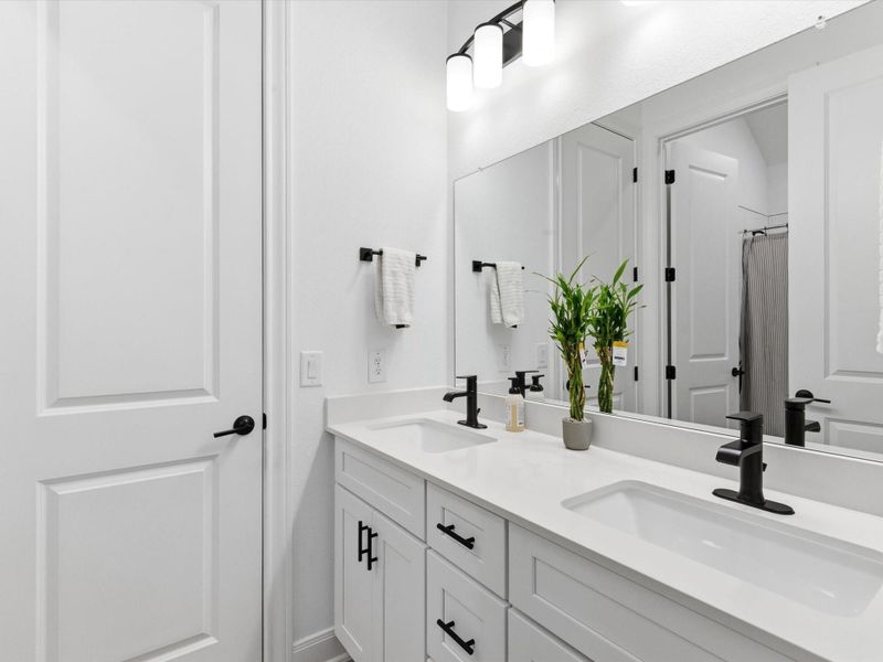 Furnished interior view inside a new home in Ellerden, Tomball (Image 12).