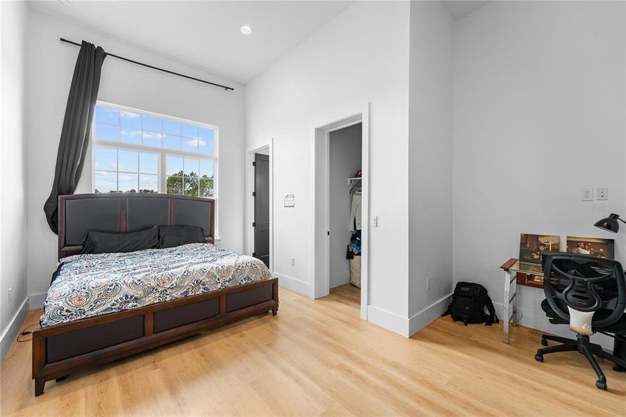 Furnished interior view inside a new home in , Groveland (Image 32).