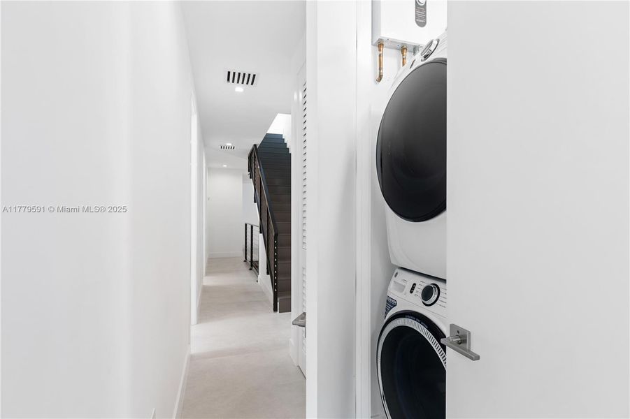 Image 69 of a home in .