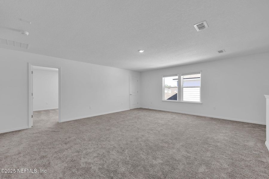 Spacious, unfurnished interior of a new home in Wells Landing, Jacksonville (Image 19). Spacious, unfurnished interior of a new home in Wells Landing, Jacksonville (Image 19).