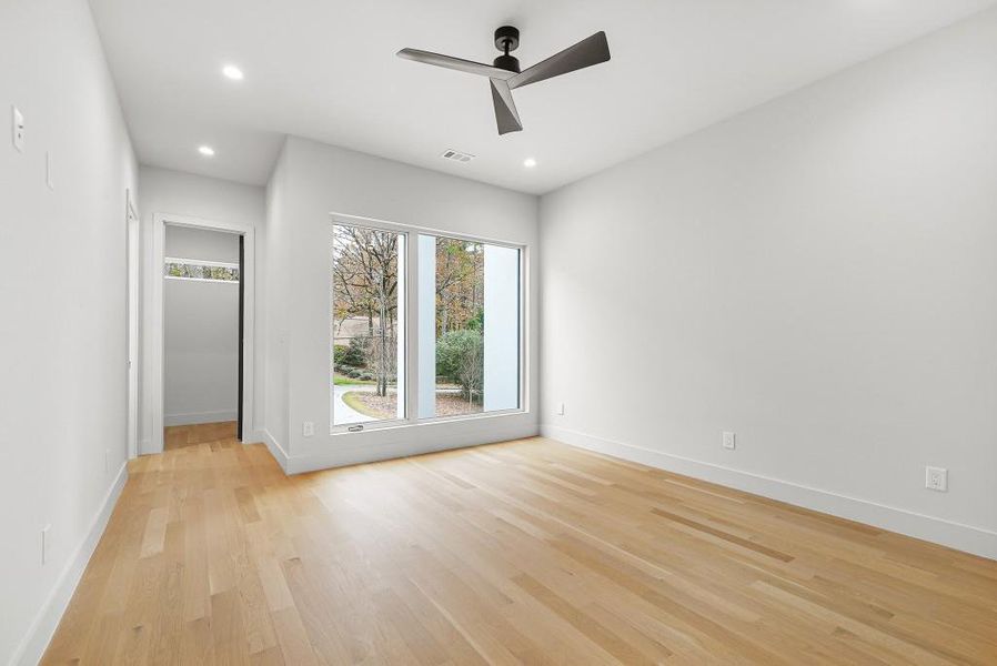 Spacious, unfurnished interior of a new home in , Decatur (Image 26).