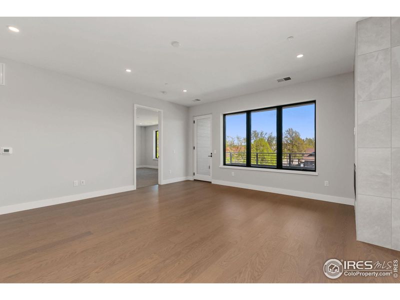 Looking toward the bedroom door