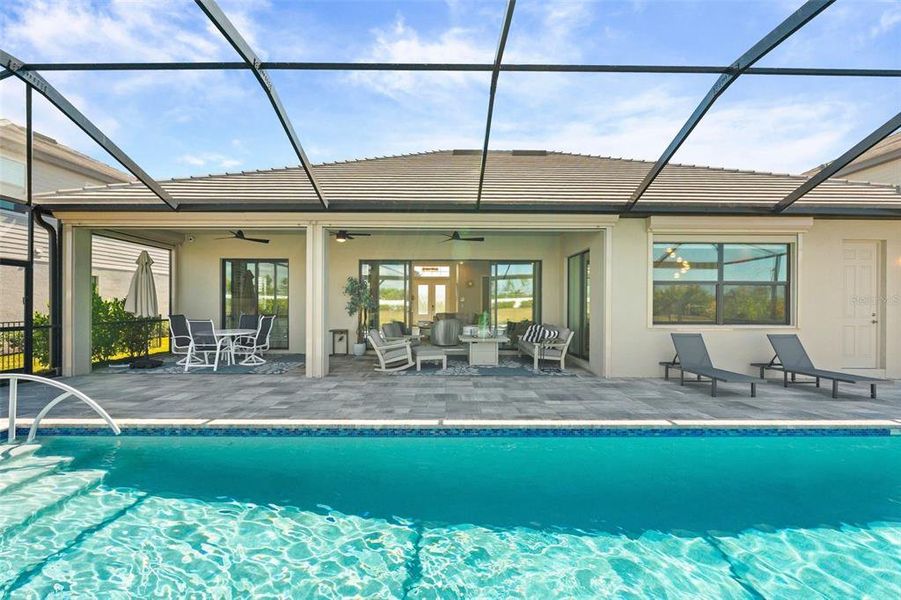 Exterior details and patio area of a home in , Lakewood Ranch (Image 28).
