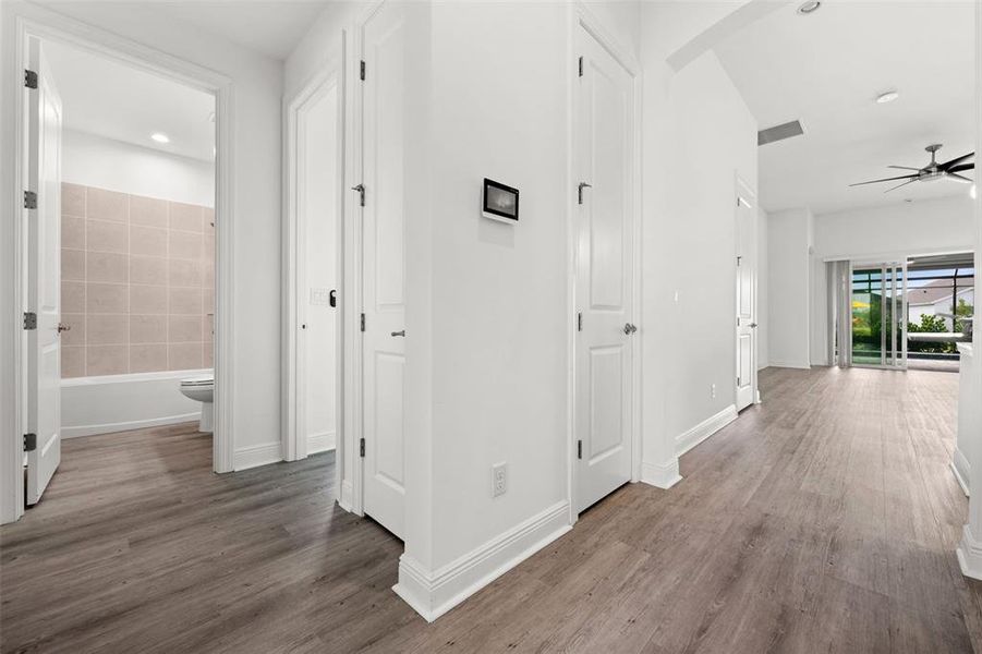 Spacious, unfurnished interior of a new home in , Punta Gorda (Image 19).