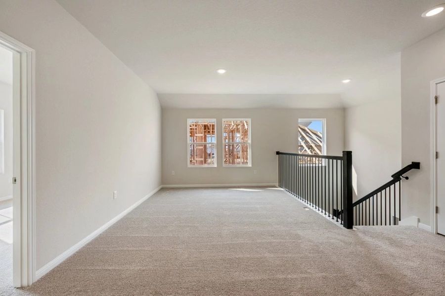 Spacious, unfurnished interior of a new home in The Colony, Bastrop (Image 37).