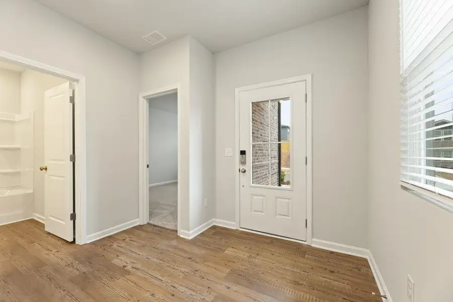 Spacious, unfurnished interior of a new home in Belleview Manor, Fairburn (Image 14).