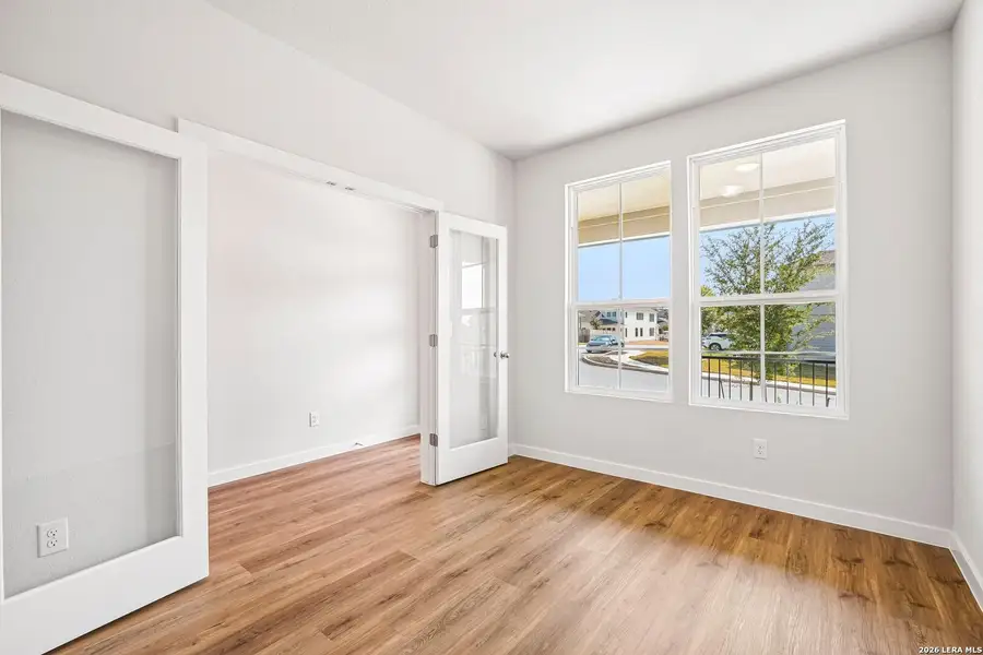 Spacious, unfurnished interior of a new home in Weston Oaks, San Antonio (Image 26).