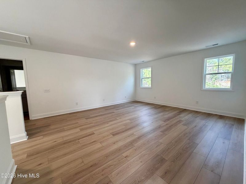 Spacious, unfurnished interior of a new home in Legacy Lakes, Aberdeen (Image 30).
