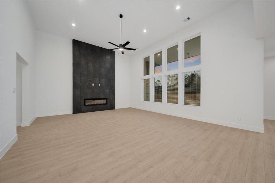Spacious, unfurnished interior of a new home in Butlers Bend Estates, Pinehurst (Image 10). Spacious, unfurnished interior of a new home in Butlers Bend Estates, Pinehurst (Image 10).