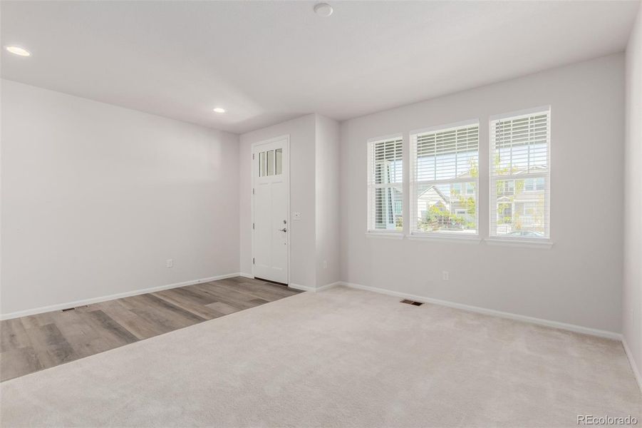 Spacious, unfurnished interior of a new home in The Aurora Highlands, Aurora (Image 15).