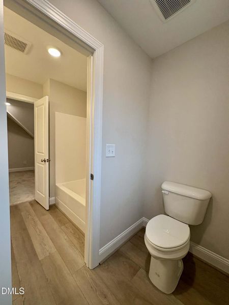 7e8c6e0e-d0b5-4dc4-af80-e175eff5c70d