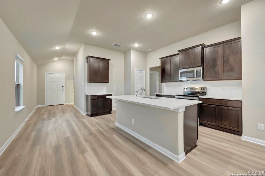 Furnished interior view inside a new home in Park Place, New Braunfels (Image 12).