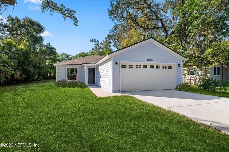 Front exterior of a new home in , Jacksonville, FL, highlighting curb appeal (Image 2). Front exterior of a new home in , Jacksonville, FL, highlighting curb appeal (Image 2).