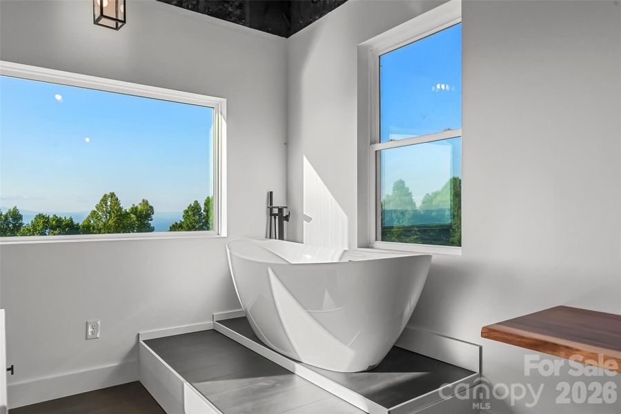 Image 36 of a home in .