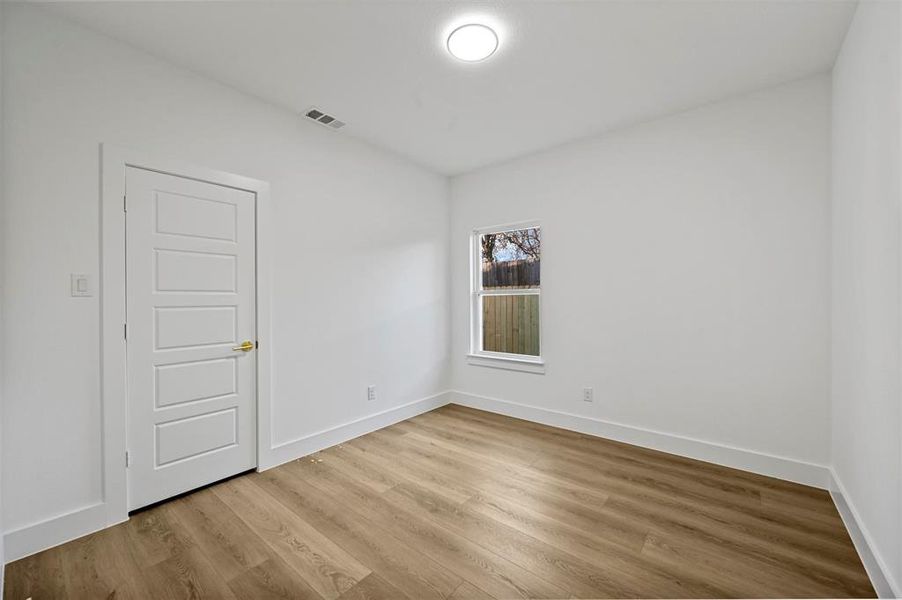 Spacious, unfurnished interior of a new home in , Dallas (Image 16). Spacious, unfurnished interior of a new home in , Dallas (Image 16).