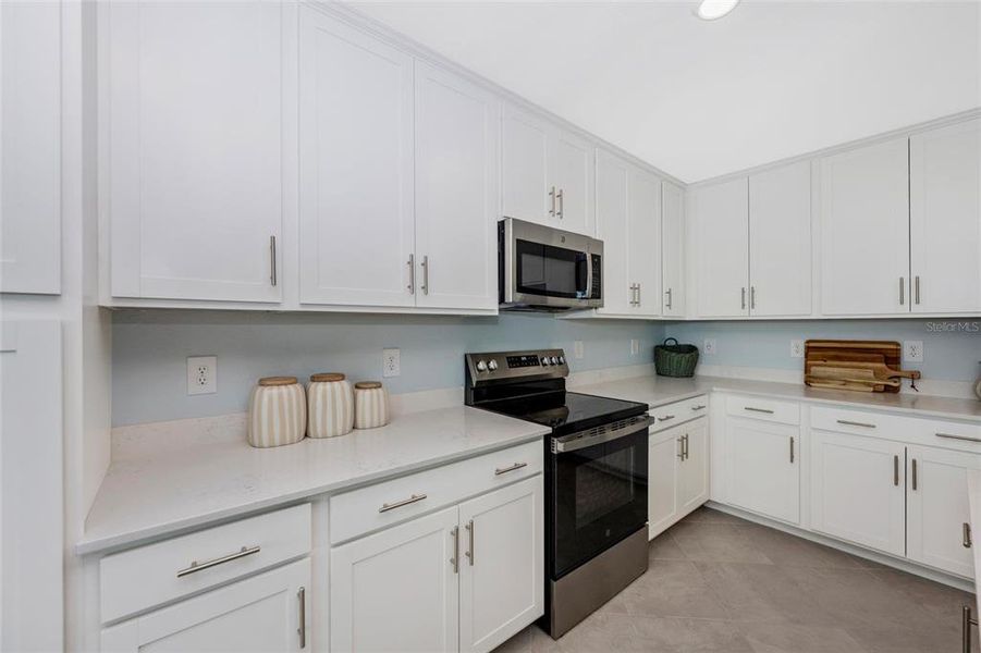 Furnished interior view inside a new home in , Venice (Image 12).