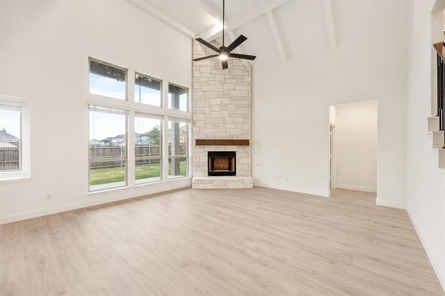 Spacious, unfurnished interior of a new home in Villages of Hurricane Creek, Anna (Image 33).