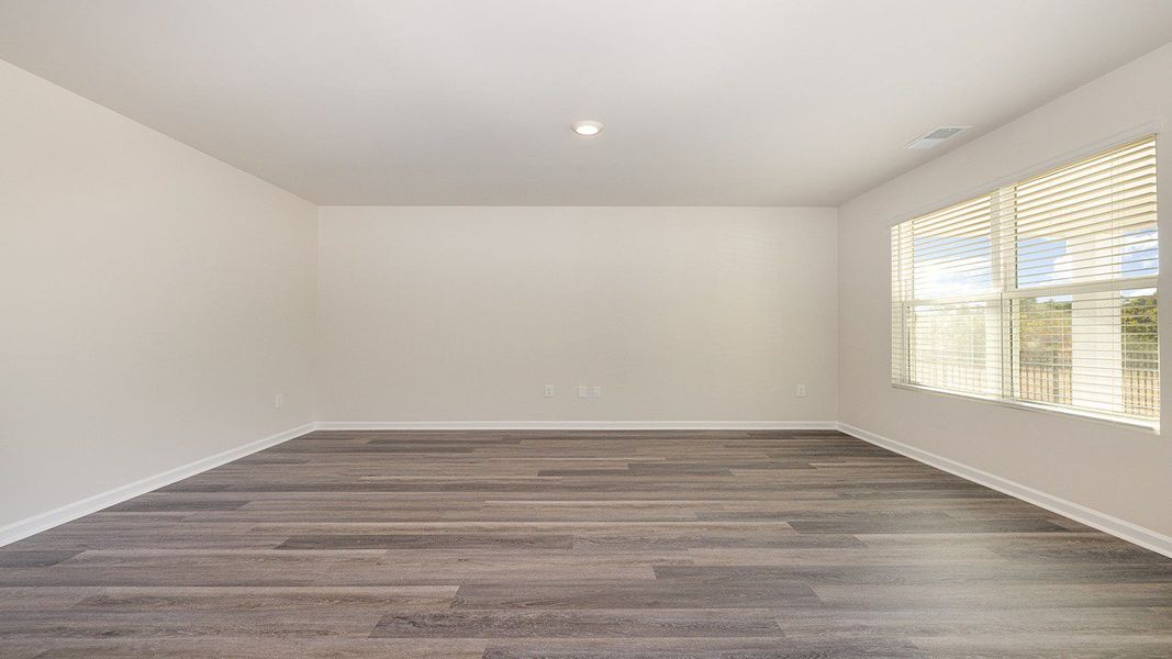Representative unfurnished interior of a home built from the ARIA by D.R. Horton in Ridgefield, Conway (Image 15).