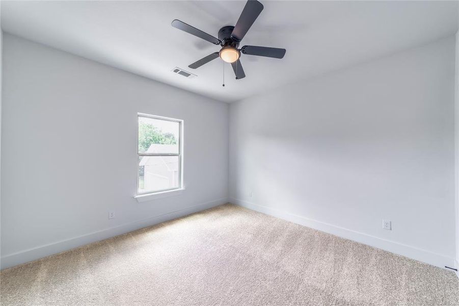 Spacious, unfurnished interior of a new home in , Fort Worth (Image 20).