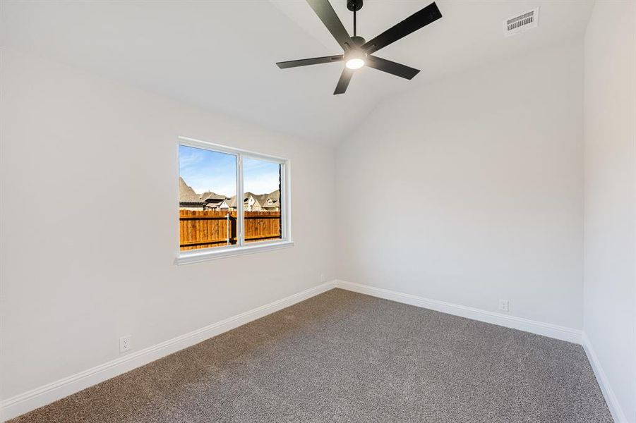 Spacious, unfurnished interior of a new home in Maplewood, Glenn Heights (Image 31).