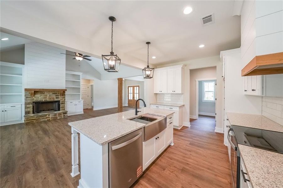 Furnished interior view inside a new home in , Rockmart (Image 4).