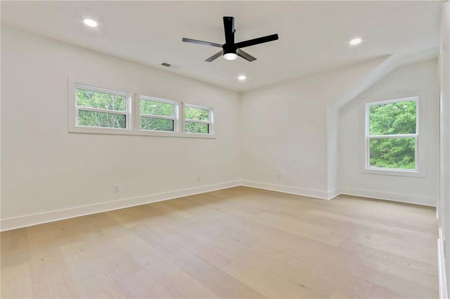 Spacious, unfurnished interior of a new home in , Marietta (Image 27).