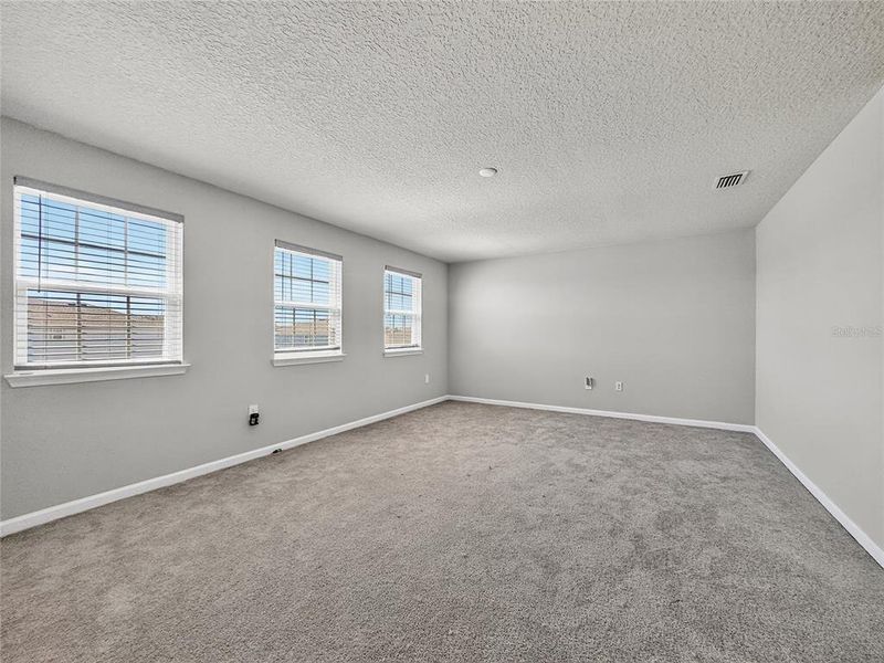 Spacious, unfurnished interior of a new home in , Apopka (Image 10).