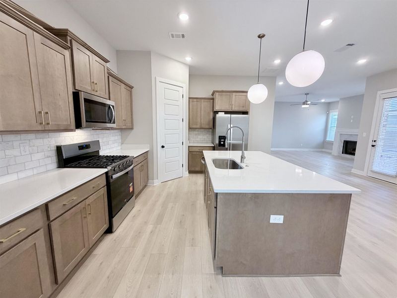 Furnished interior view inside a new home in Lockwood, Collierville (Image 7).