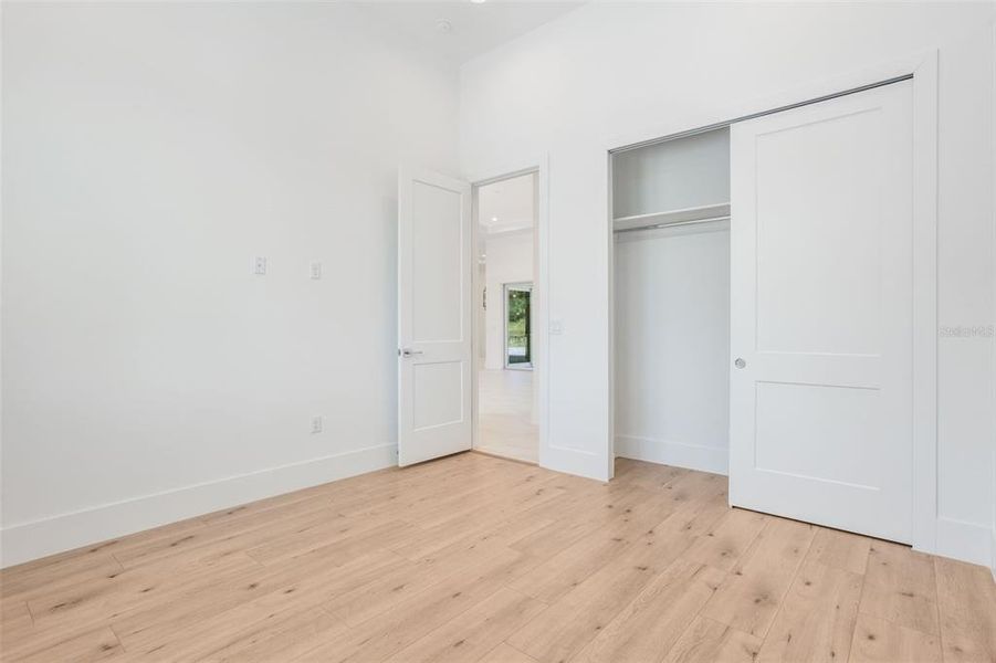 Spacious, unfurnished interior of a new home in , Montverde (Image 33).