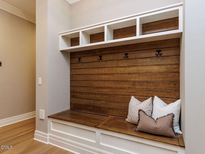 030-1280x960-owners-entrance 030-1280x960-owners-entrance