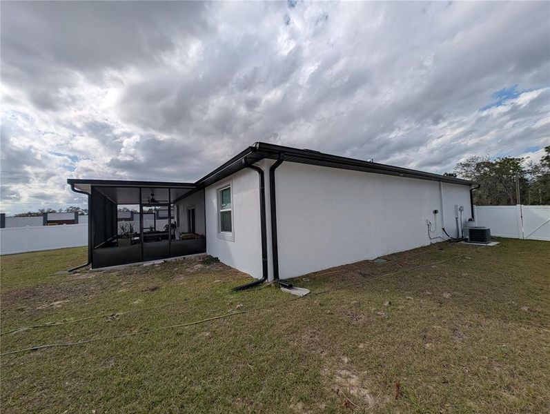 Exterior details and patio area of a home in , Poinciana (Image 27).