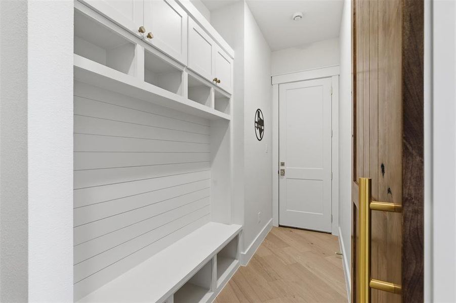 Spacious, unfurnished interior of a new home in , Valley View (Image 20).
