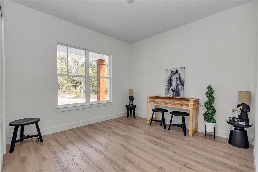Furnished interior view inside a new home in , Dunnellon (Image 19).