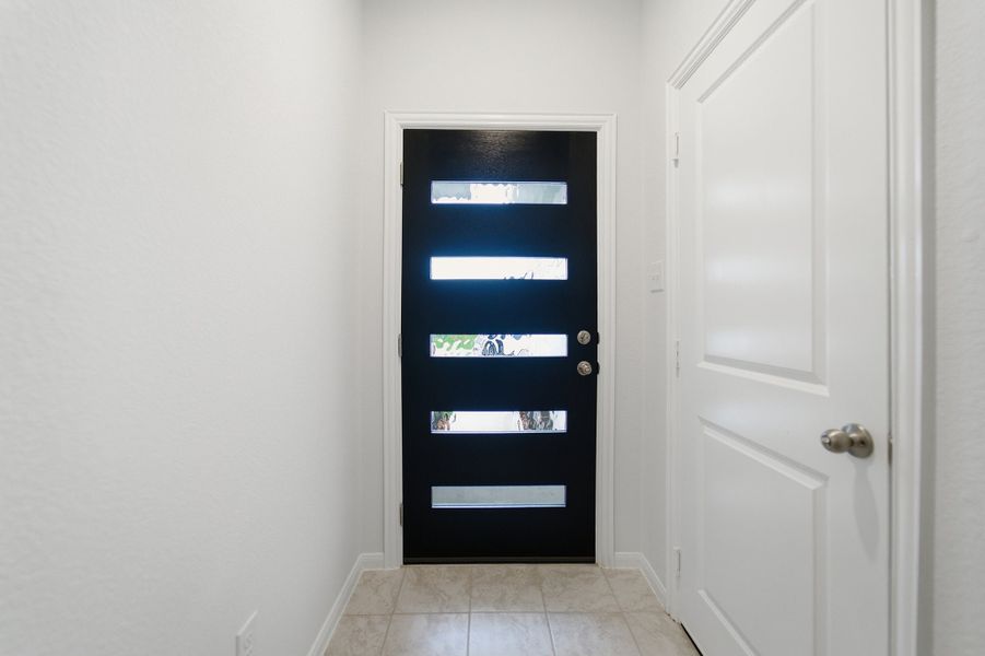 Spacious, unfurnished interior of a new home in Hayden Estates, Buckeye (Image 9).