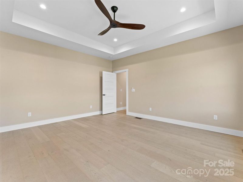 Spacious, unfurnished interior of a new home in , Hendersonville (Image 23). Spacious, unfurnished interior of a new home in , Hendersonville (Image 23).