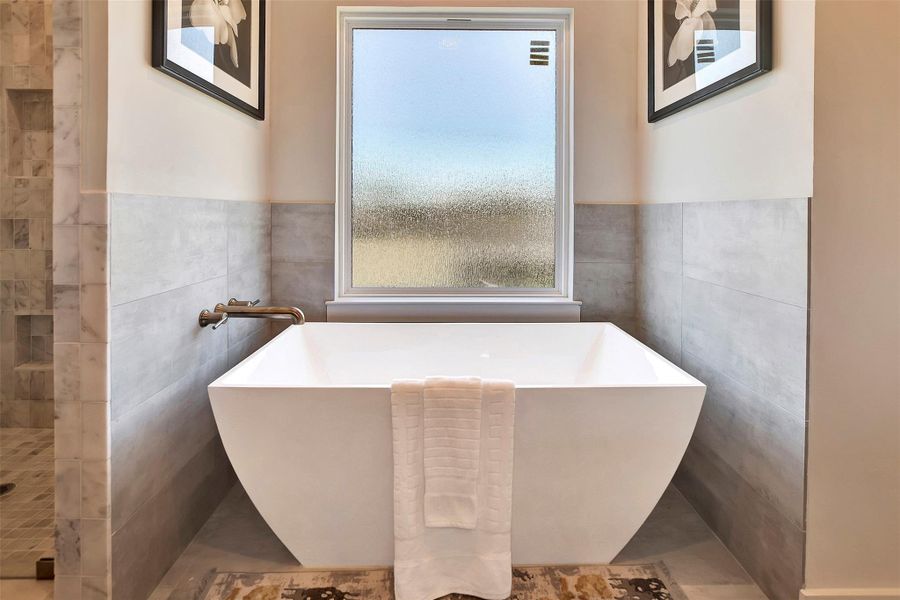 Furnished interior view inside a new home in , Houston (Image 47).