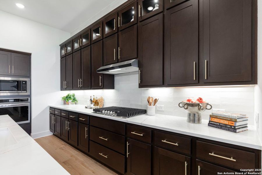 Close-up of interior finishes inside a home in Mont Blanc, Schertz (Image 19).