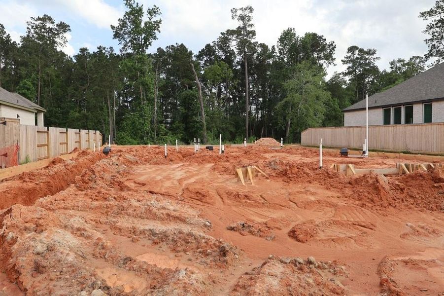 Every foundation at DWH is engineered and it’s inspected three times! We do not do “batch” testing. Rest easy knowing your foundation comes with a 10 year warranty. Every foundation at DWH is engineered and it’s inspected three times! We do not do “batch” testing. Rest easy knowing your foundation comes with a 10 year warranty.