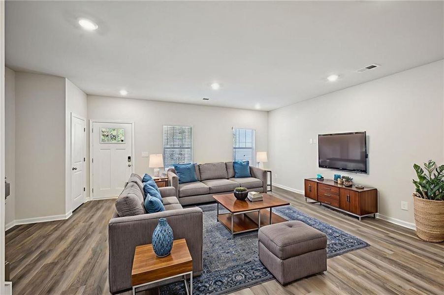 Furnished interior view inside a new home in , Conyers (Image 7).
